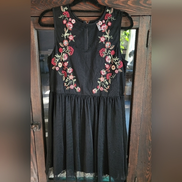 Xhilaration Dresses & Skirts - Xhilaration Black Mesh Top with Floral Embroidery